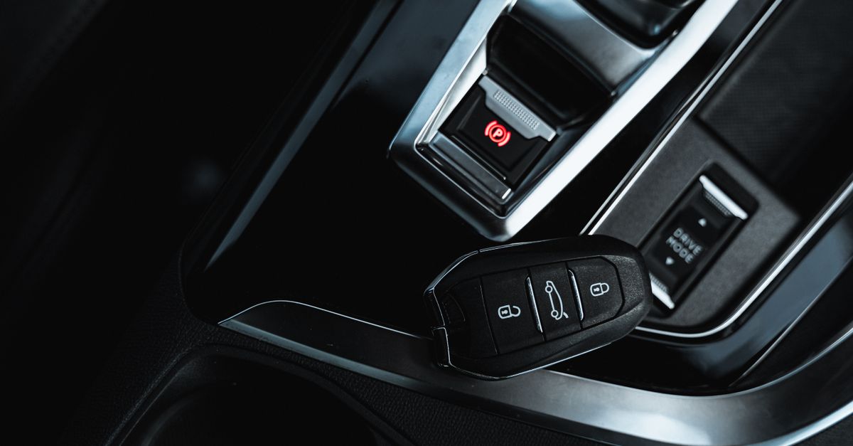 Chevrolet car key fob — Algonquin Illinois Locksmith